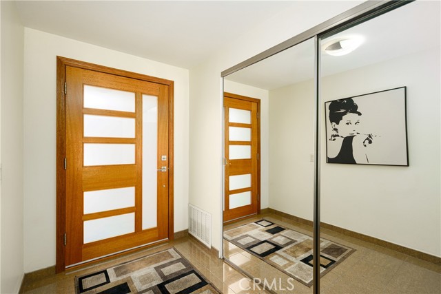 MLS #OC25228577 image #13