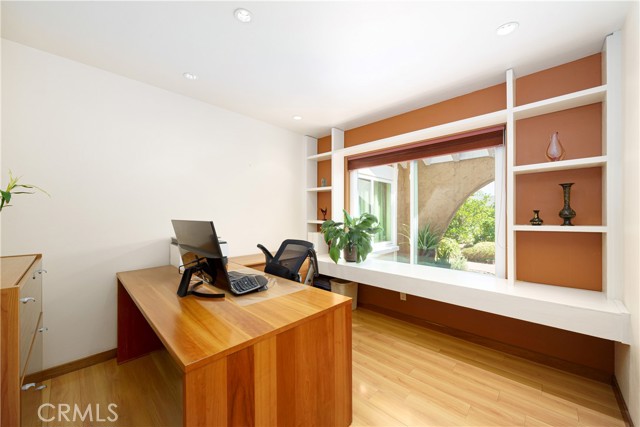 MLS #OC25228577 image #19