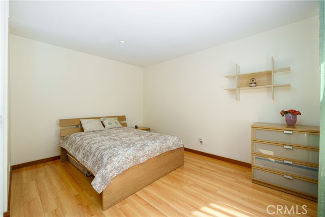 MLS #OC25228577 image #21