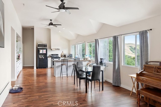 MLS #OC25228650 image #40
