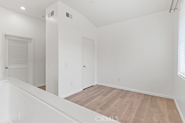 MLS #OC25228696 image #7