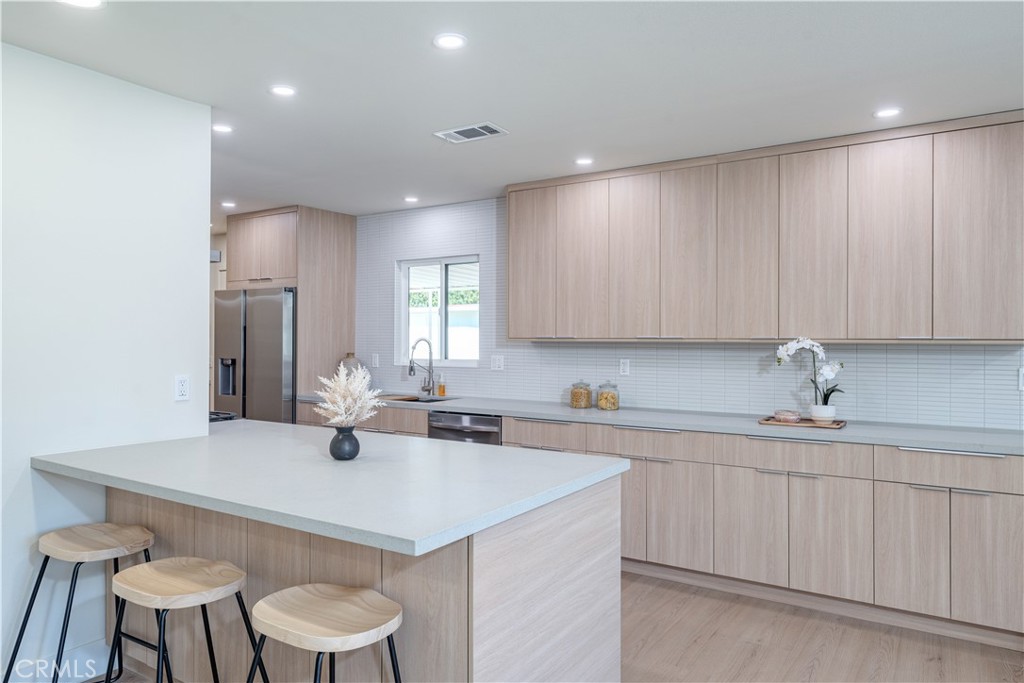 MLS #OC25228724 image #11