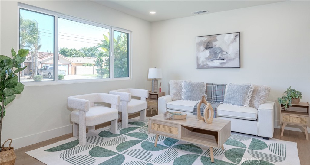 MLS #OC25228724 image #13