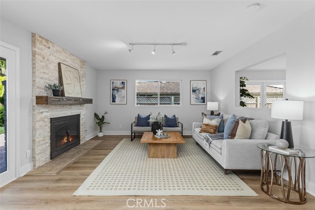 MLS #OC25228756 image #14