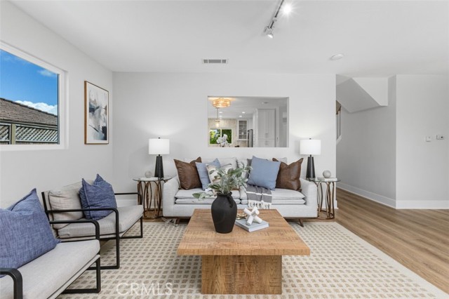 MLS #OC25228756 image #16