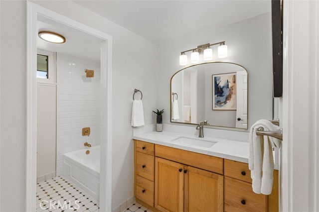 MLS #OC25228756 image #23