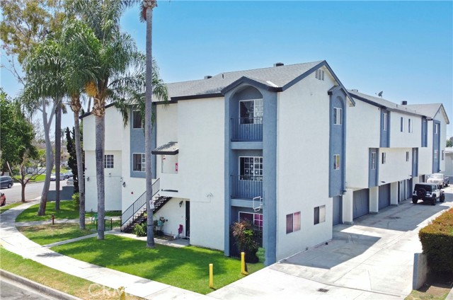 MLS #OC25228761 image #0