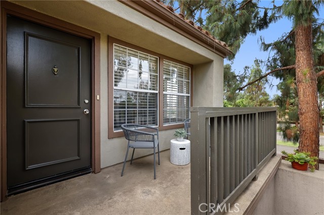 MLS #OC25228882 image #2