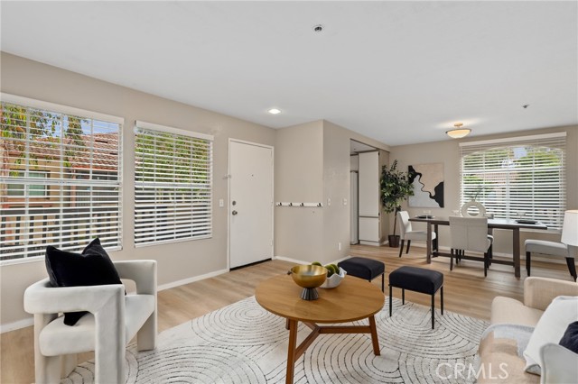 MLS #OC25228882 image #5