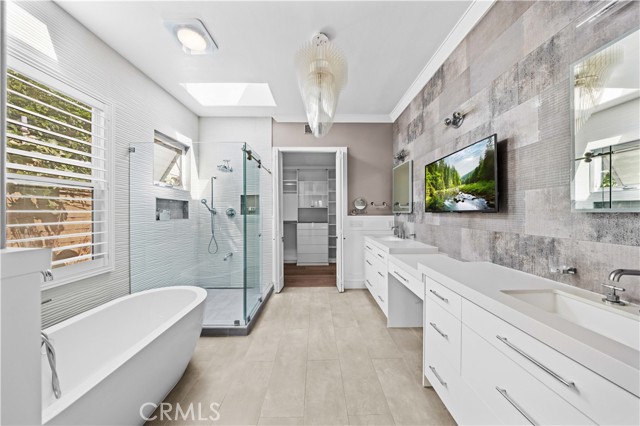 MLS #OC25201046 image #23