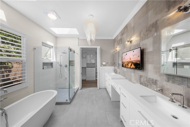 MLS #OC25201046 image #25