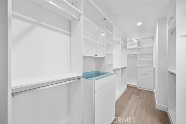 MLS #OC25201046 image #27