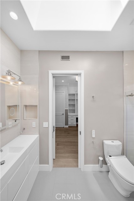 MLS #OC25201046 image #31