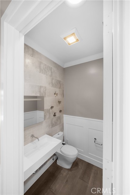 MLS #OC25201046 image #33