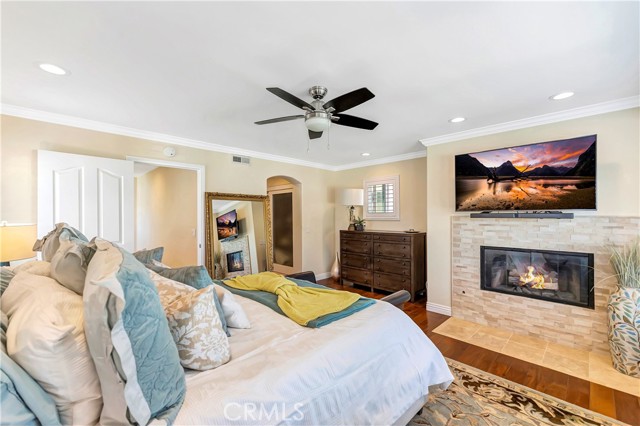 MLS #OC25229096 image #22