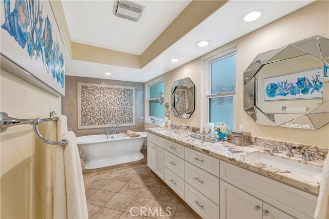 MLS #OC25229096 image #25