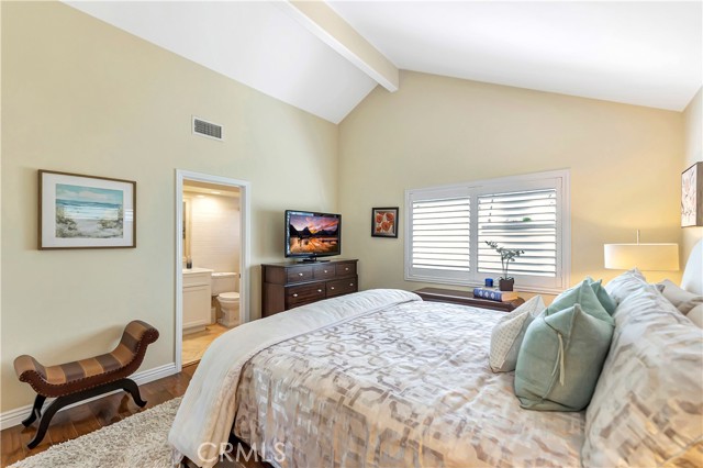 MLS #OC25229096 image #33