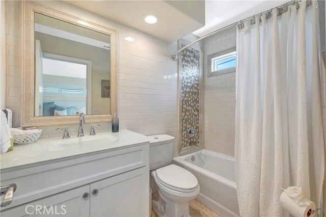 MLS #OC25229096 image #34