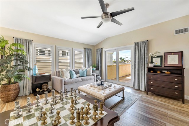 MLS #OC25229096 image #36