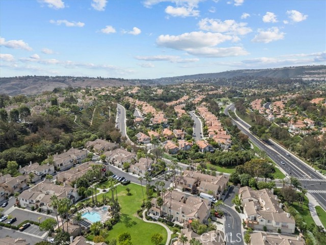 MLS #OC25229129 image #37