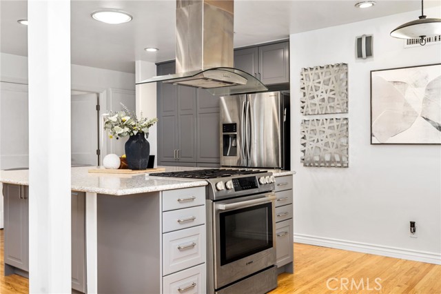 MLS #OC25229173 image #23