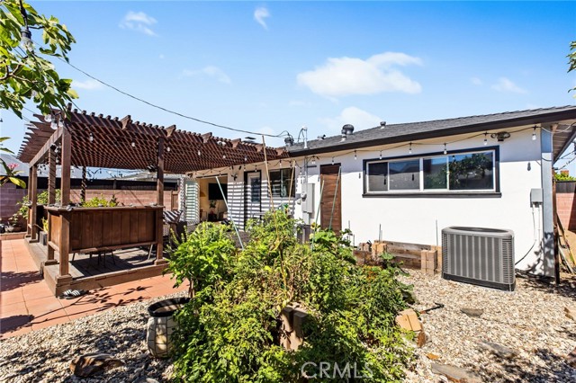 MLS #OC25229173 image #38