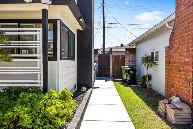 MLS #OC25229173 image #8