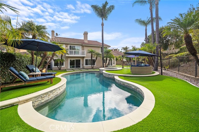 MLS #OC25229261 image #1