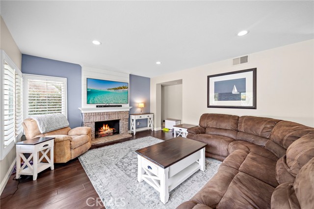 MLS #OC25229261 image #12