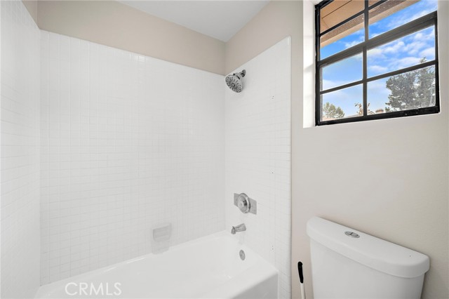 MLS #OC25229261 image #32