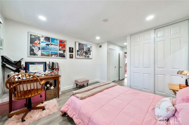 MLS #OC25229284 image #19