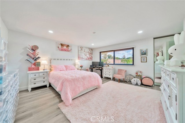 MLS #OC25229284 image #20