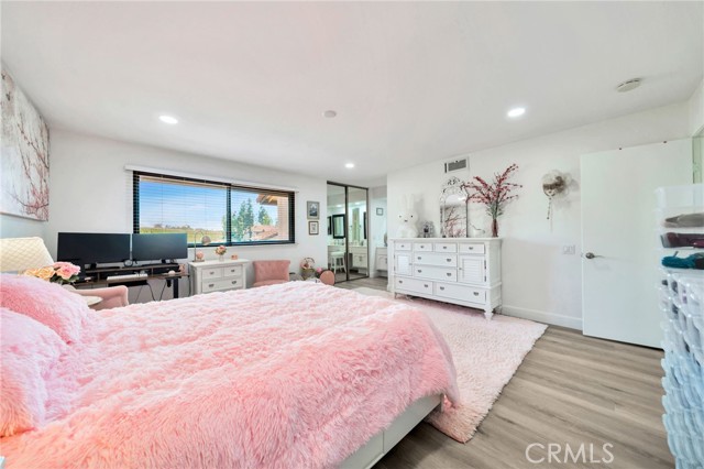 MLS #OC25229284 image #22