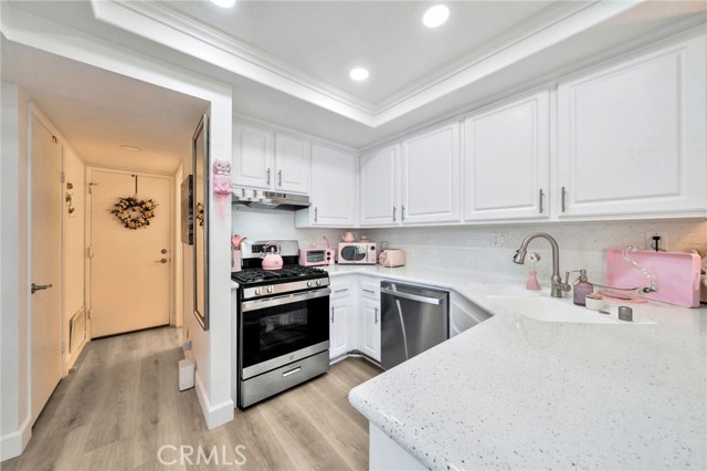 MLS #OC25229284 image #7