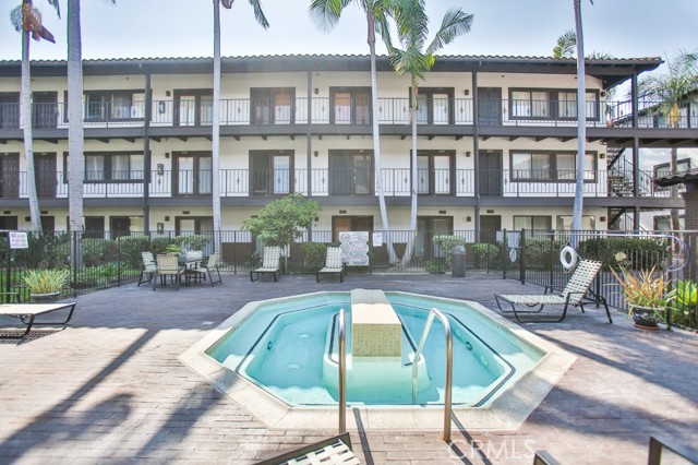 MLS #OC25229290 image #3