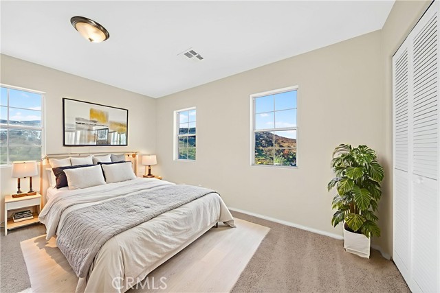 MLS #OC25229385 image #15