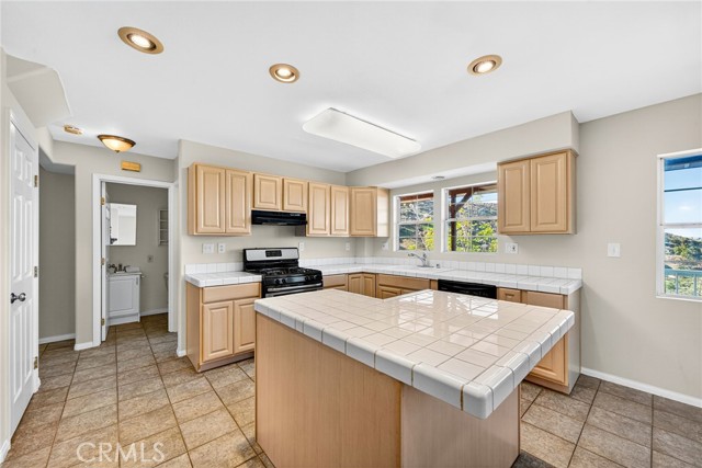 MLS #OC25229385 image #23