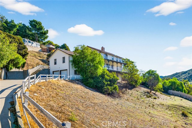 MLS #OC25229385 image #4