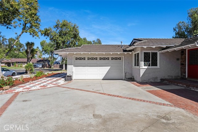 MLS #OC25229481 image #2