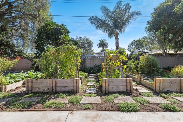 MLS #OC25229481 image #20