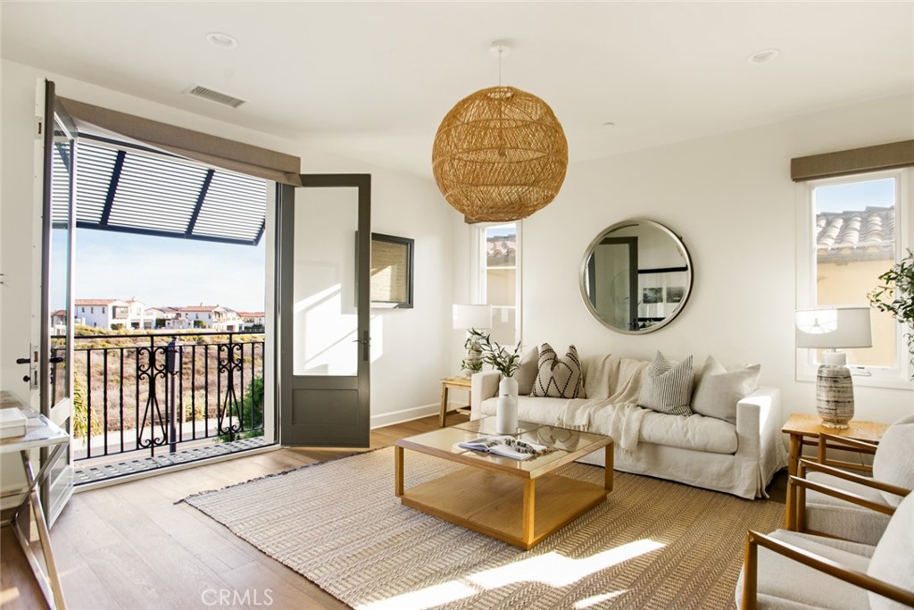 MLS #OC25229621 image #34