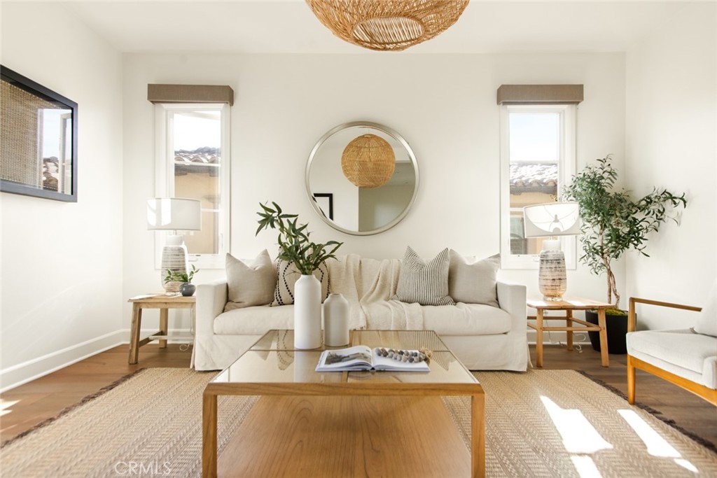 MLS #OC25229621 image #35