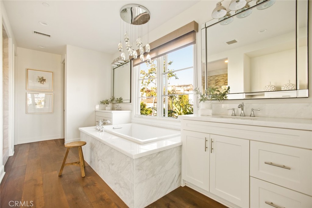 MLS #OC25229621 image #40