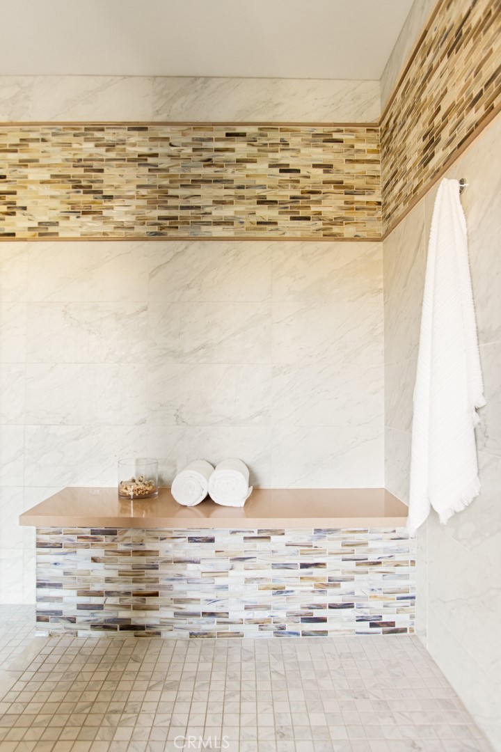 MLS #OC25229621 image #43