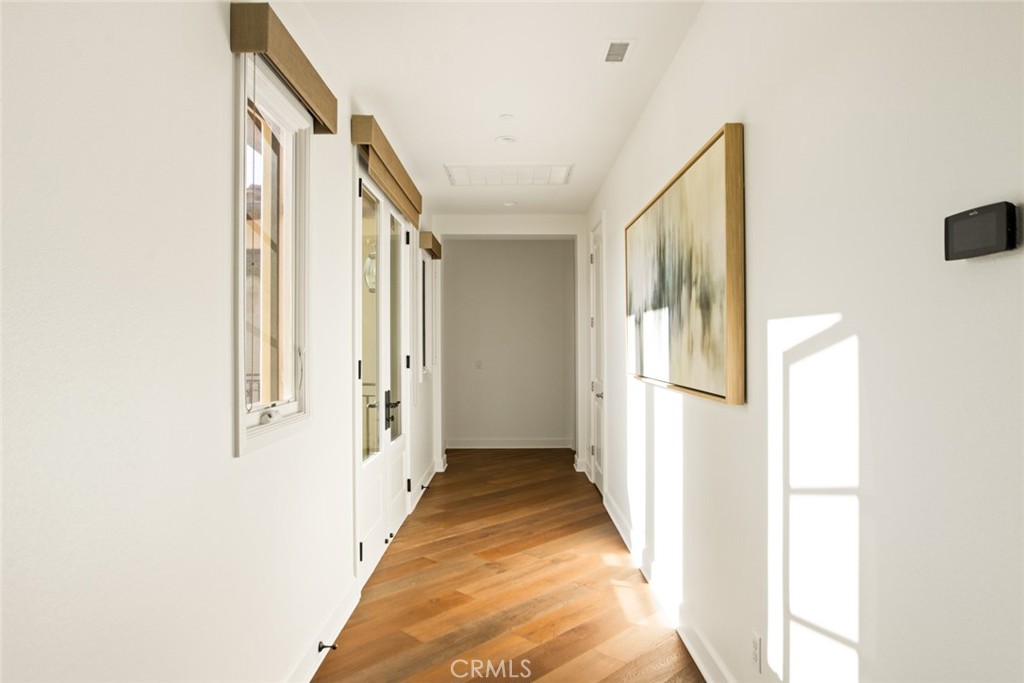 MLS #OC25229621 image #45