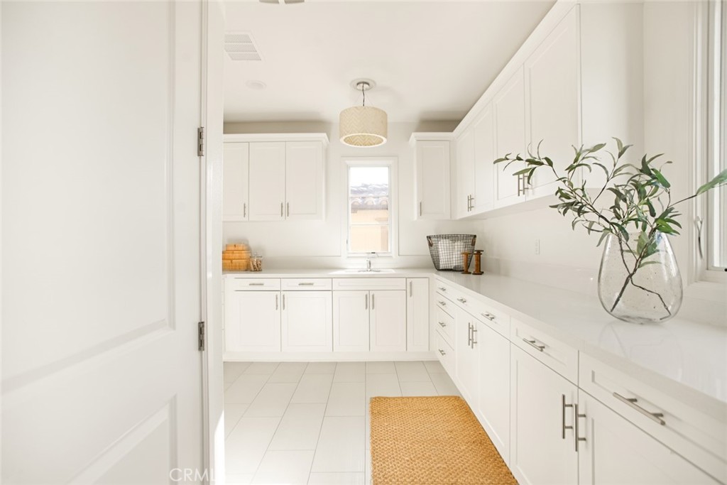 MLS #OC25229621 image #52