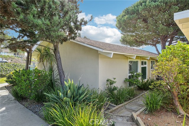 MLS #OC25229762 image #2