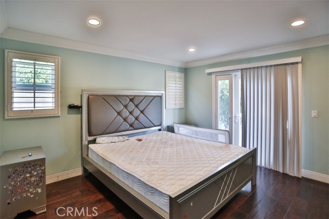 MLS #OC25229763 image #32