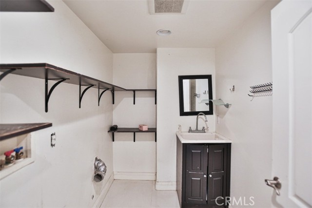 MLS #OC25229763 image #41