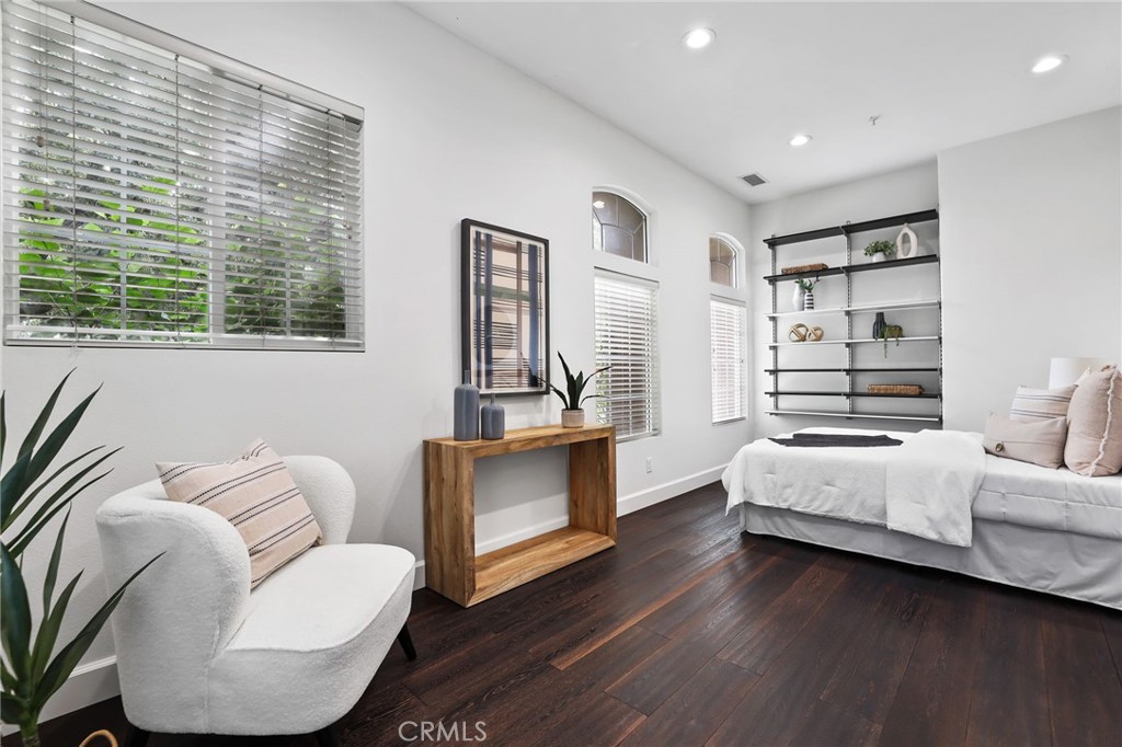 MLS #OC25229968 image #27